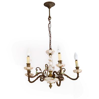 Lampadario in metallo e porcellana, design decorativo