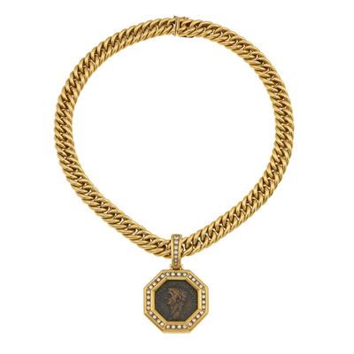Vaccari, Girocollo in oro giallo 750/1000 con pendente in diamanti