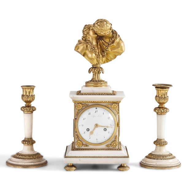 Trittico in alabastro e bronzo dorato. XIX-XX secolo