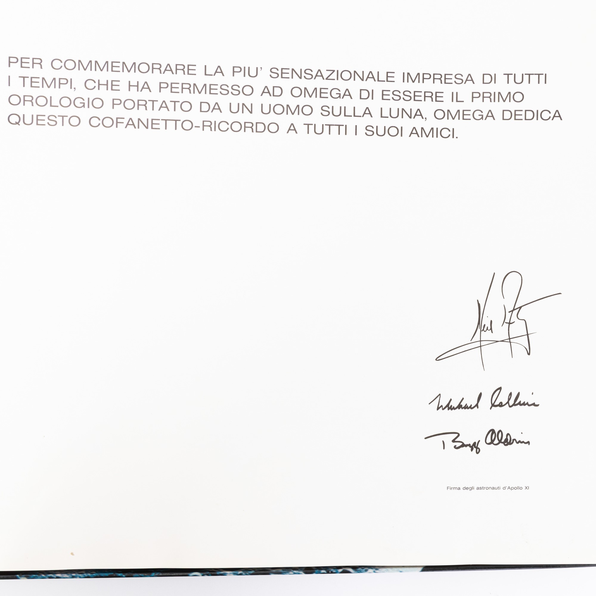 Cofanetto Commemorativo Omega Contenente 14 Fotografie Originali della Nasa per lo Sbarco sulla L...