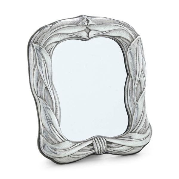 Specchio da tavolo. Argenteria italiana del XX-XXI secolo