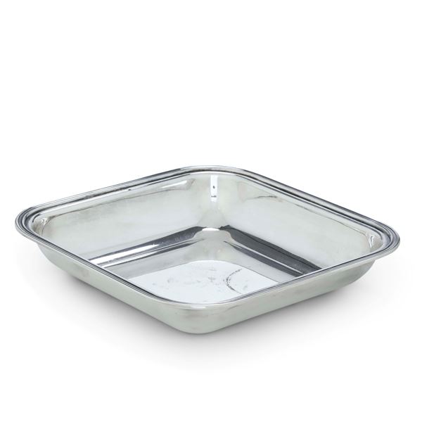 Porta pane quadrato. Argenteria veneta del XX secolo, argentiere Angelo Schiavon, Treviso