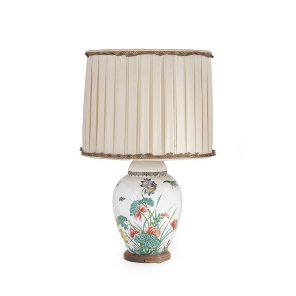 Vaso montato a lampada, XX secolo.