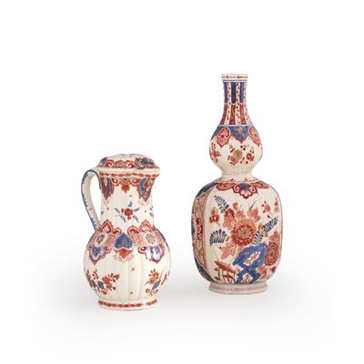 Delft, Bottiglia e brocca in terraglia