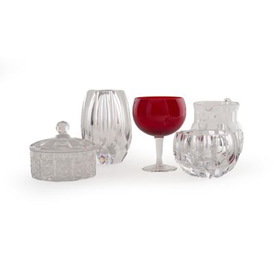Orrefors, Set di due vasi, brocca, scatola e coppa in vetro e cristallo, XX secolo