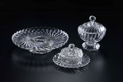Manifattura Baccarat, Alzatina e set in cristallo per formaggiera e contenitore per marmellata “B...