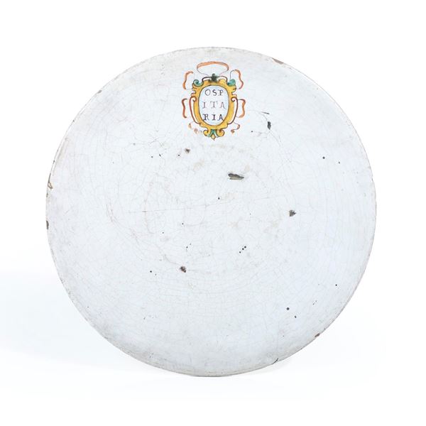 Alzata. Italia centrale, XVII secolo.