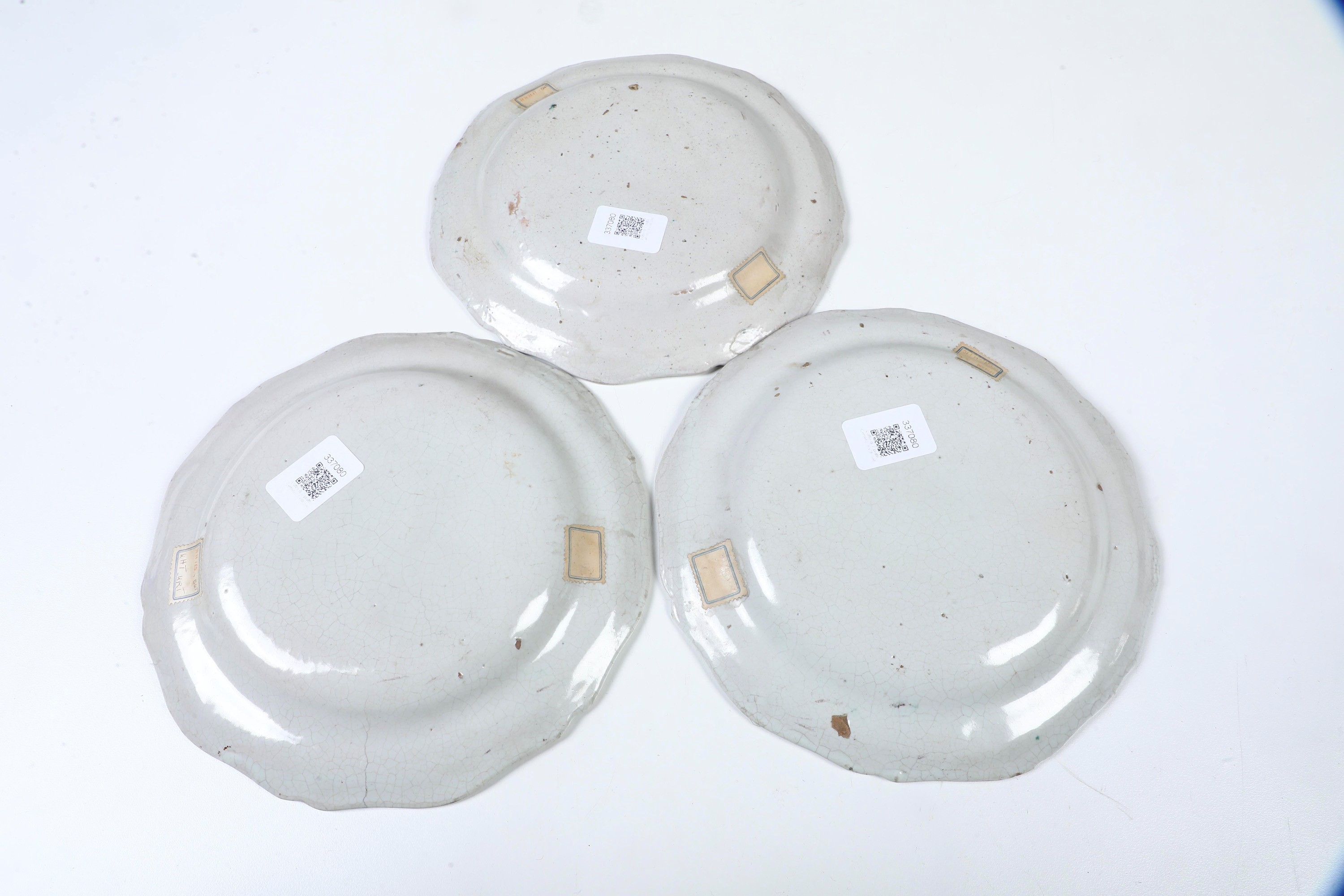 Maiolica, Sette piatti ovali e tondi, Cerreto Sannita, XVII secolo