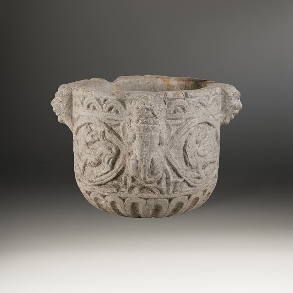 Grande vasca. Probabile arte tardo romanica del XIV-XV secolo