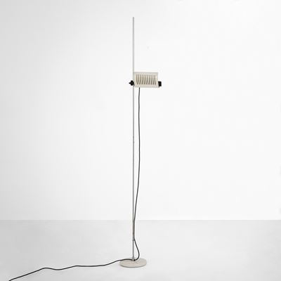 Lampada da terra mod. 626, acciaio tubolare e metallo laccato