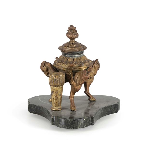 Calamaio in bronzo dorato