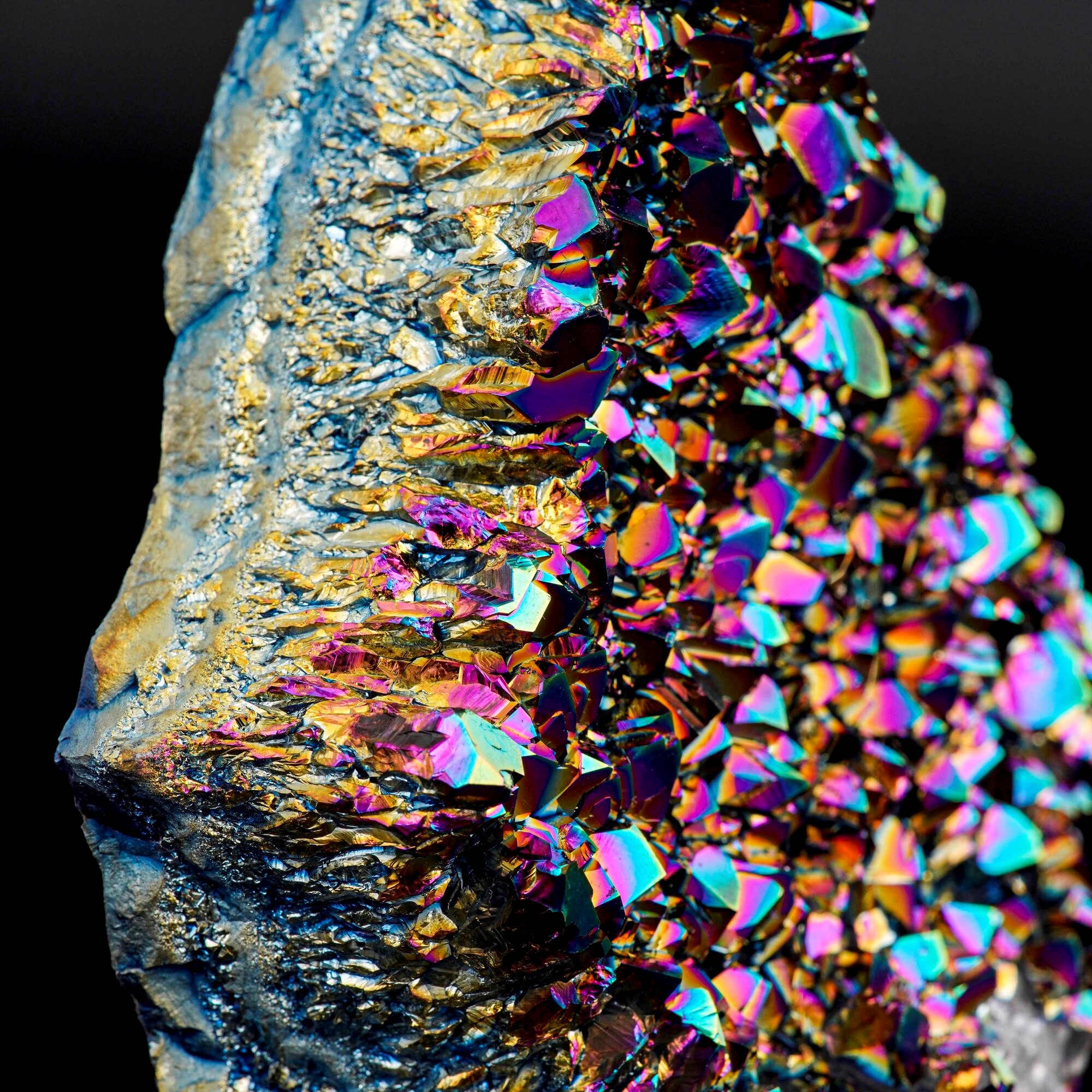 Bizzarro Cluster di Ametista Aura Arcobaleno