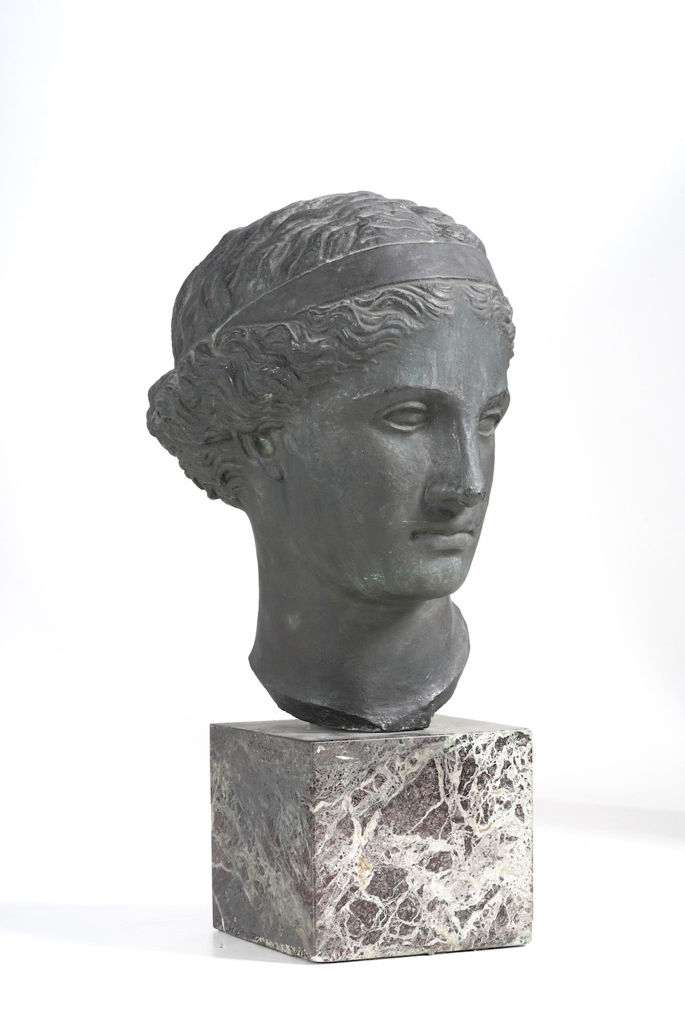 Replica della Testa della Vittoria Alata di Brescia, bronzo su base in marmo