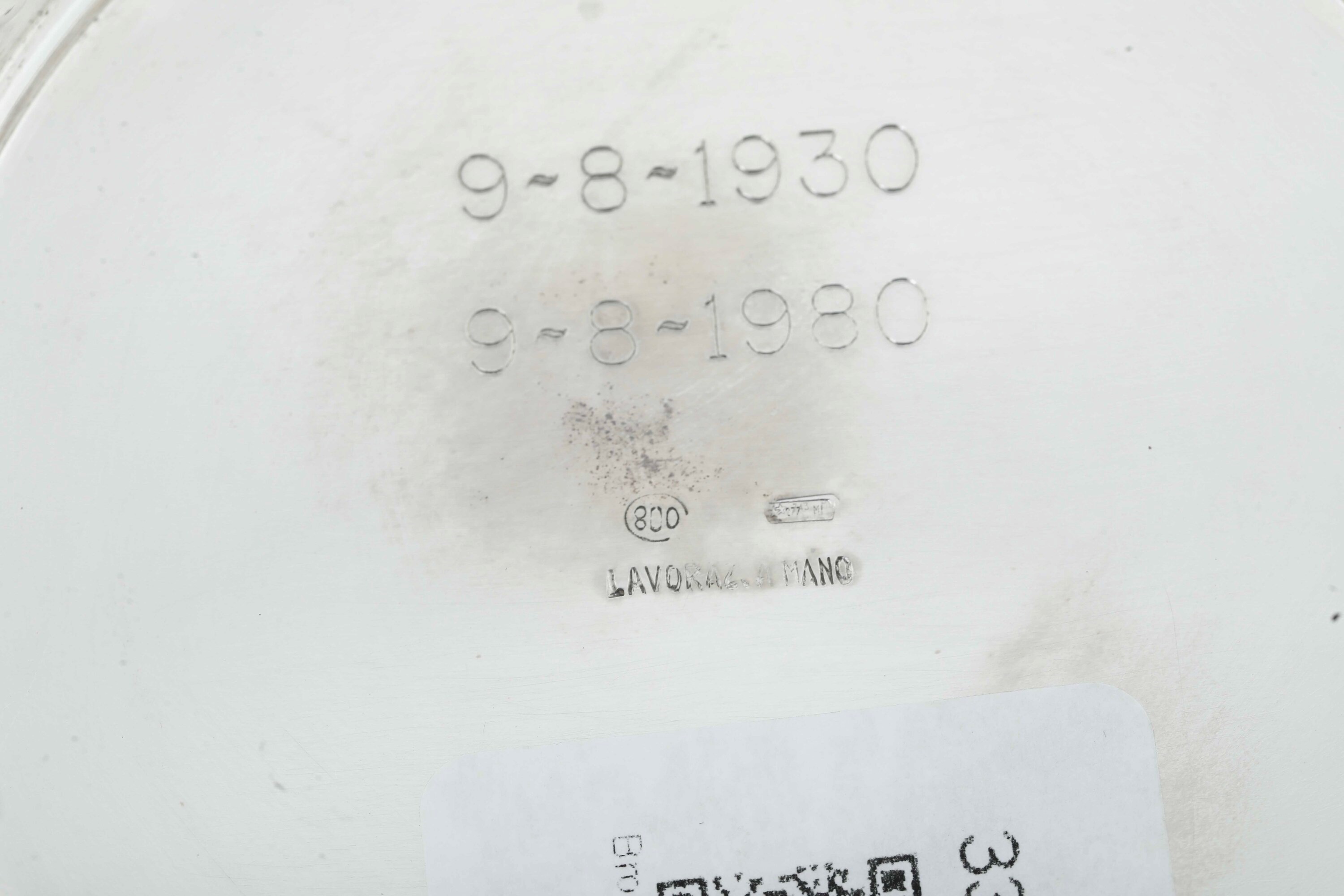 Argenteria italiana del XX secolo, Brocca e due vasi in argento fuso e sagomato