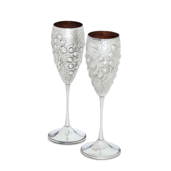 Coppia di flutes tete a tete. Argenteria milanese del XXI secolo