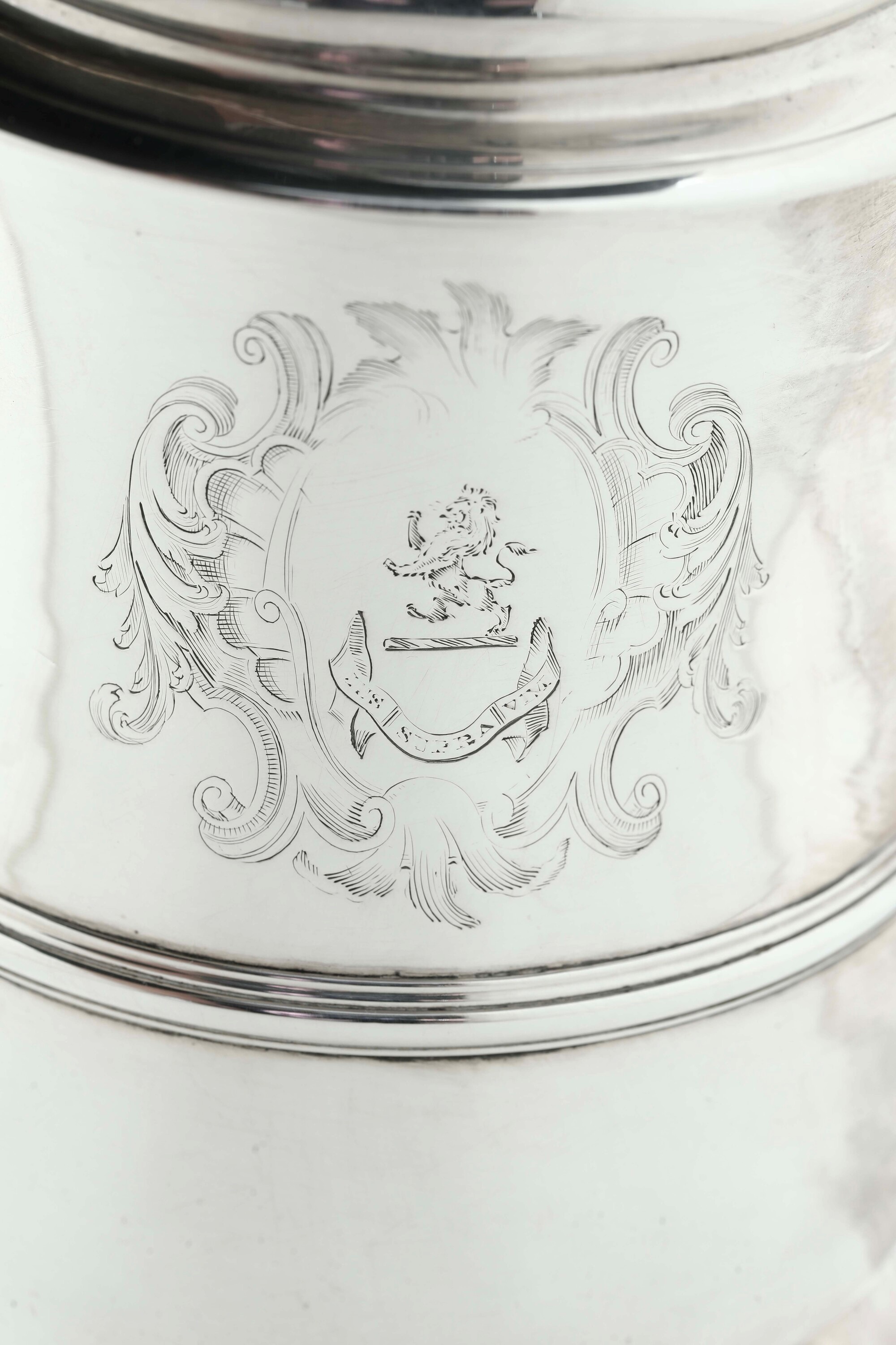 Tankard. Londra, 1740. Argentiere John Pollok