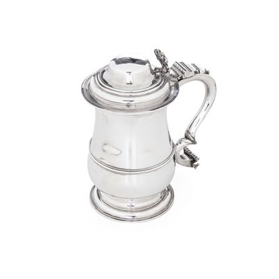 Tankard. Londra, 1769. Marchio Dell'argentiere i M Inframezzato da Stella (john Munns?)