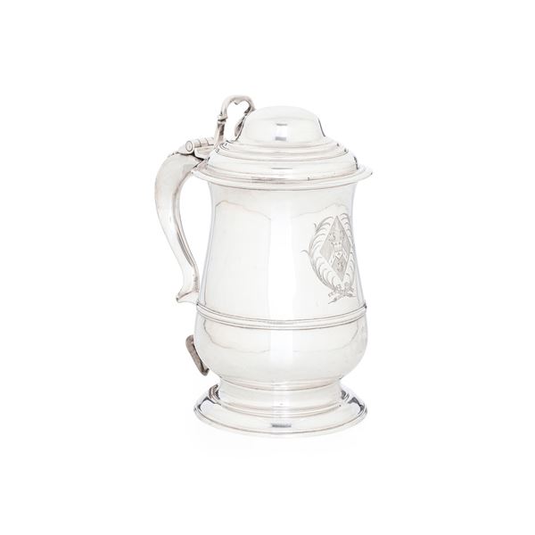 Tankard. Londra, 1760. Marchio dell'argentiere parziale di difficile interpretazione