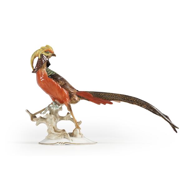 Scultura di fagiano. Germania, Selb (Baviera), Manifattura Hutschenreuter, metà del XX secolo. Modello di Karl Tutter (1883-1969).