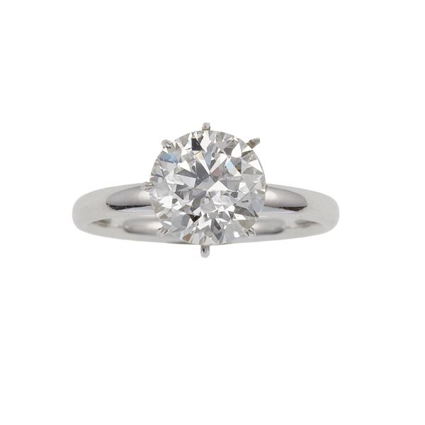 Diamante taglio brillante di ct 2.57, colore I, caratteristiche interne SI2, fluorescenza UV nulla