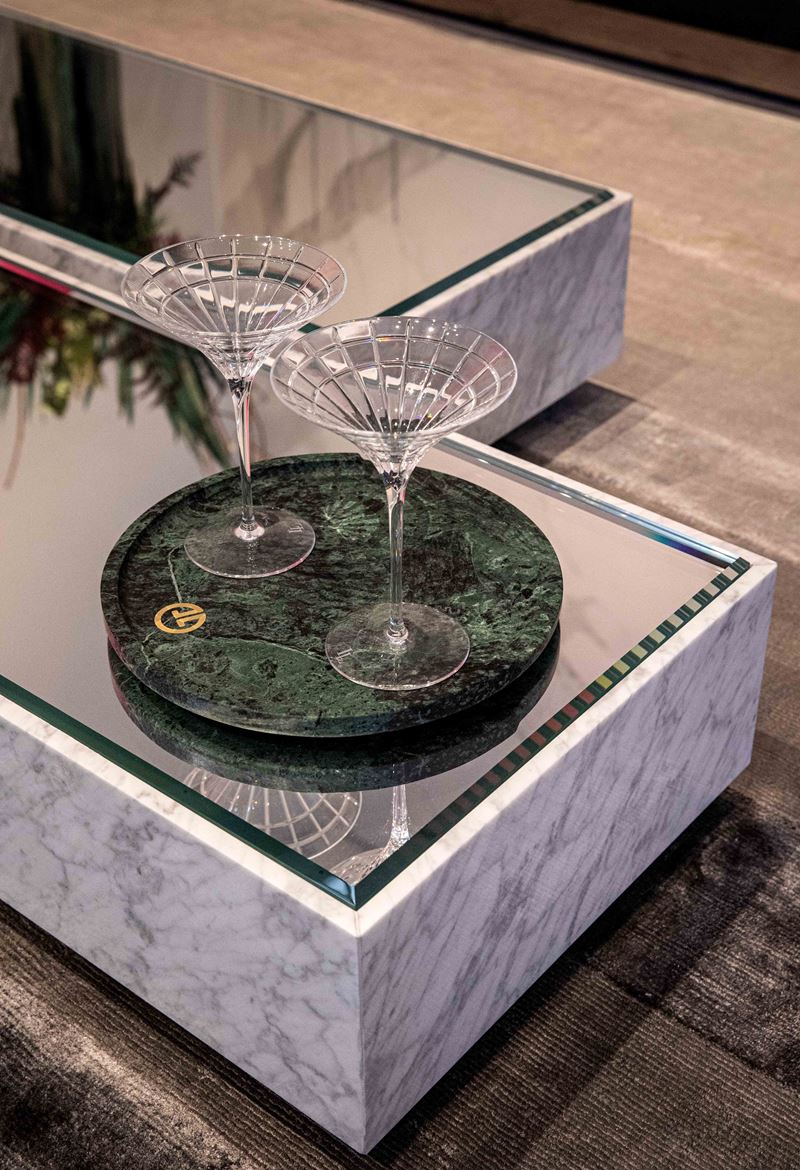 LUXURY LIVING DESIGN TEAM : Vassoio LUXENCE LUXURY LIVING  - Asta Tra Diritto e Design: Asta Benefica a sostegno della Fondazione Francesca Rava - Cambi Casa d'Aste