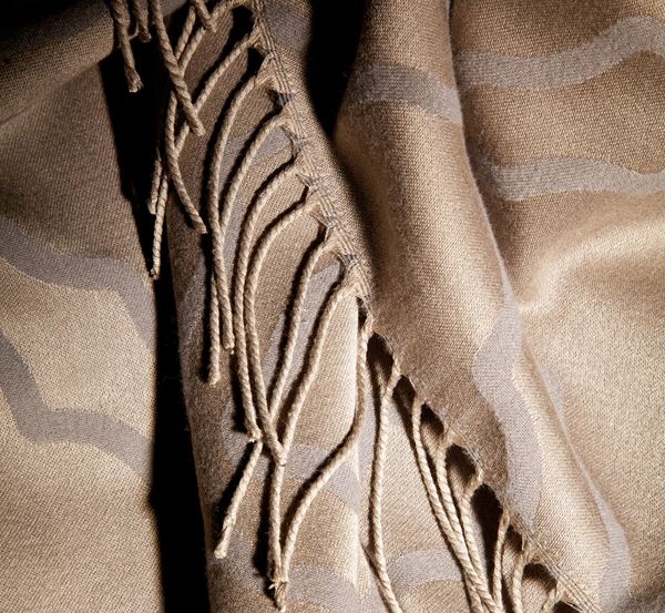 Plaid geometrico modello Bahar FISCHBACHER 1819