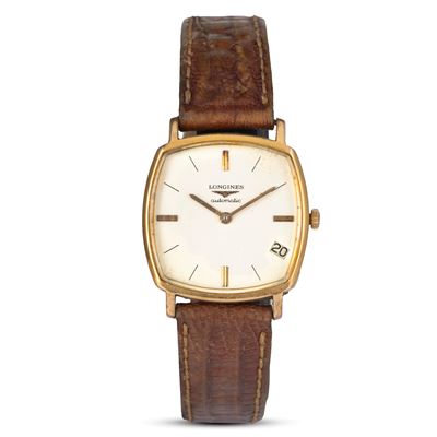 Carrè ref. 7675 in oro rosa 18k con quadrante argentè e datario al quattro, carica automatica