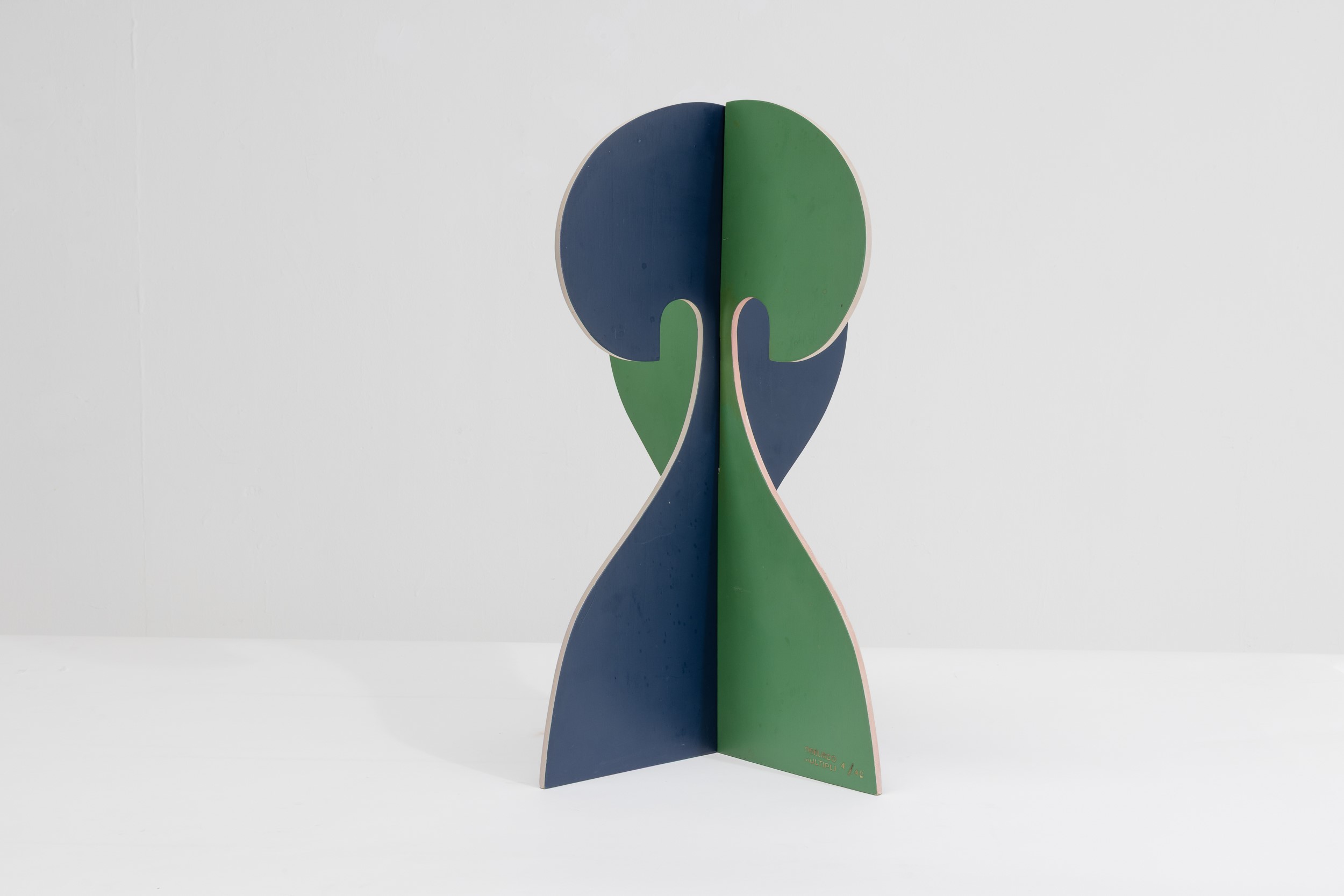 Giacomo Balla - Fiore futurista, scultura in legno laccato