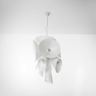 Lampada a sospensione mod. Nebula, metallo cromato, plastica e vetro opalino