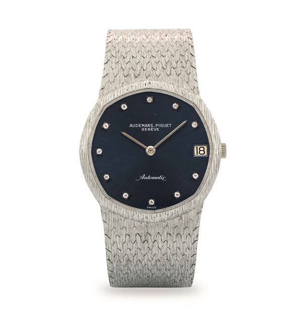 Automatic ref 5388 in oro bianco 18k con bracciale lavorato integrato, quadrante blu con indici in diamante  [..]