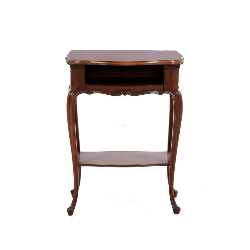 Mobiletto a due piani stile Luigi XV. XX secolo  - Asta Dimore Italiane TIME - Cambi Casa d'Aste