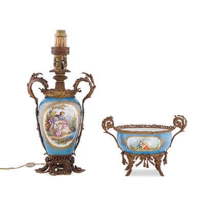 Pseudo Sèvres, Vaso montato a lampada e centrotavola, porcellana policroma e bronzo dorato (Franc...