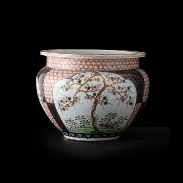 Cachepot in porcellana Samson con decoro floreale e dorature, Francia, XIX secolo