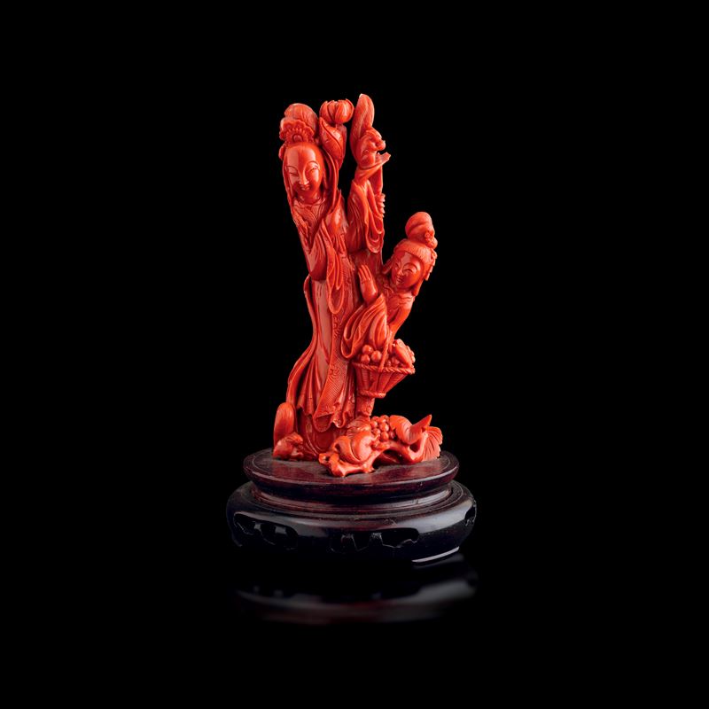 Figure carved in coral depicting maidens, China, Qing Dynasty, 19th century  - Auction Fine Asian Works of Art - Cambi Casa d'Aste