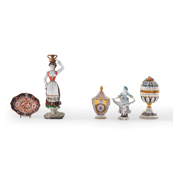 Figurina di danzatrice. Doccia, Manifattura Richard Ginori, inizio del XX secolo.