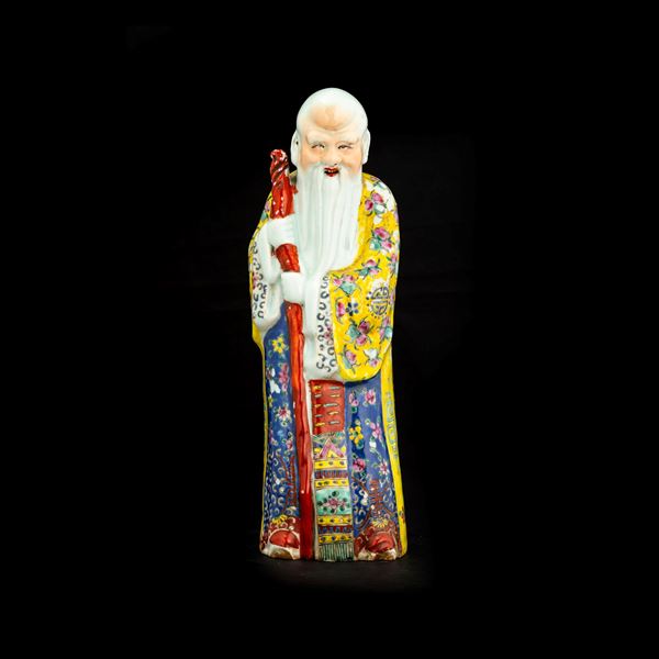 Grande figura di saggio in porcellana Famiglia Rosa, Cina, XX secolo
