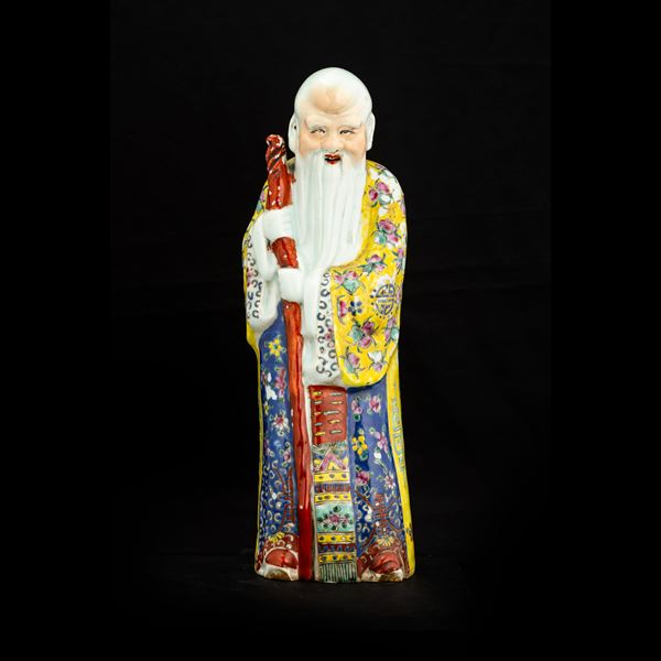 Grande figura di saggio in porcellana Famiglia Rosa, Cina, XX secolo