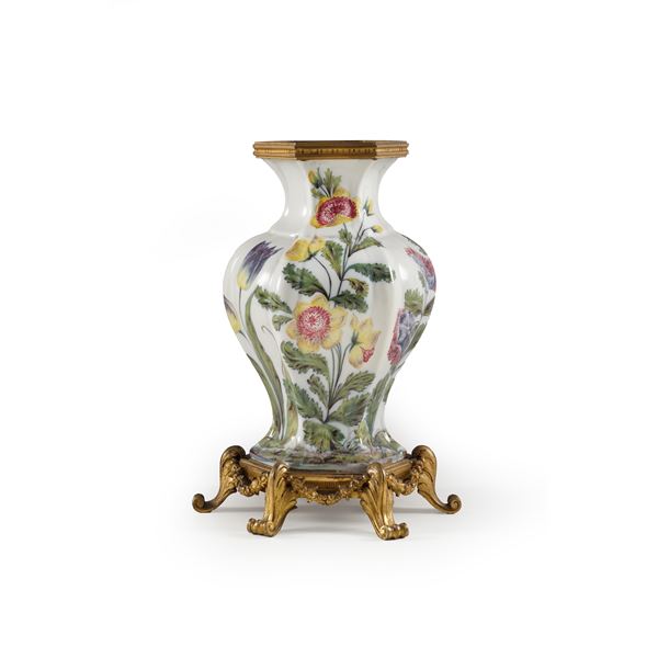 Vaso. Nove, Manifattura Antonibon, verso la fine del XIX secolo.