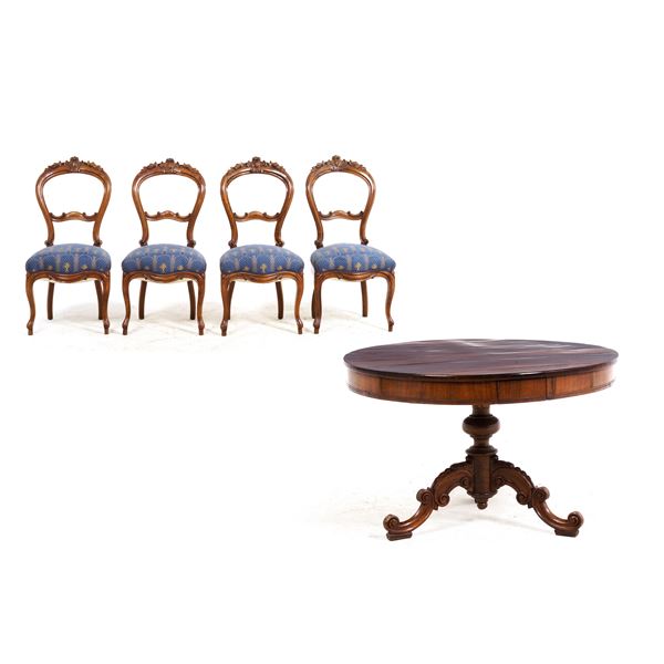 Tavolo tondo con quattro sedie. XIX secolo