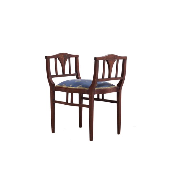 Panchetto in legno. XIX-XX secolo