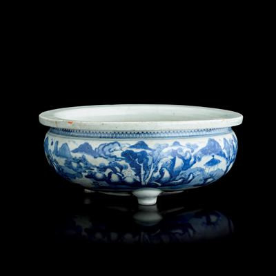 Incensiere in Porcellana Bianca e Blu Raffigurante Scena Paesaggistica, Cina, Dinastia Qing, Epoc...