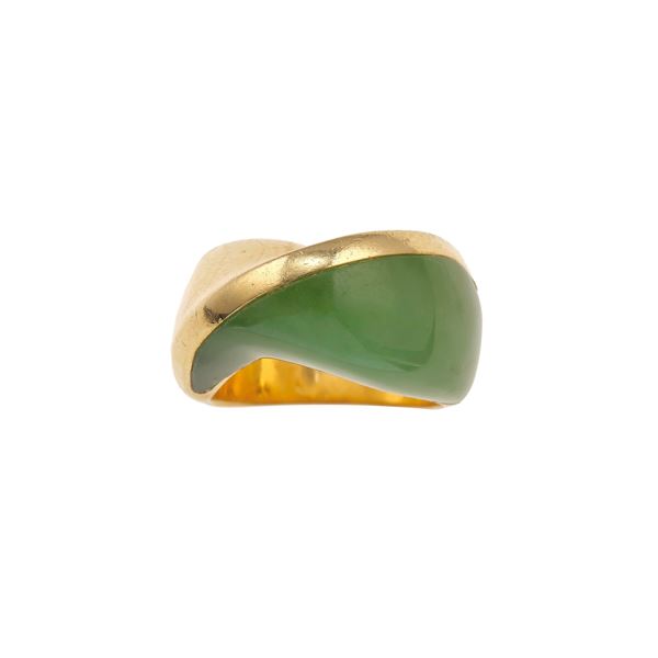 Chalcedony and gold ring