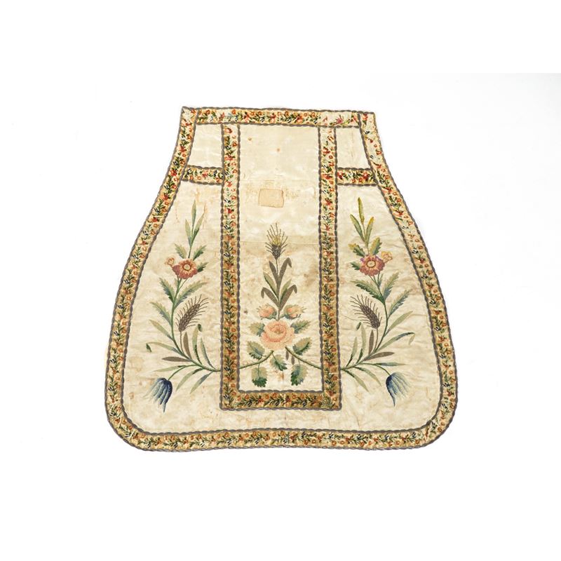 Un paramento sacro in seta. XIX secolo  - Asta Antiquariato - Cambi Casa d'Aste