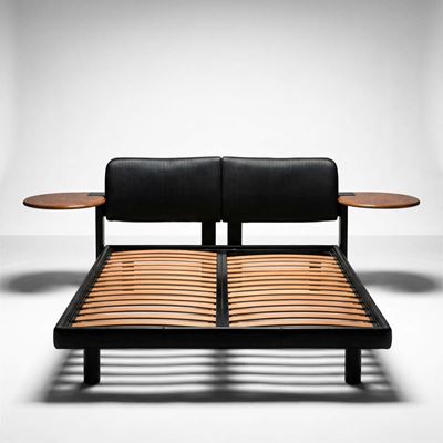 Letto con comodini della serie Artona, metallo laccato e legno con rivestimento in cuoio