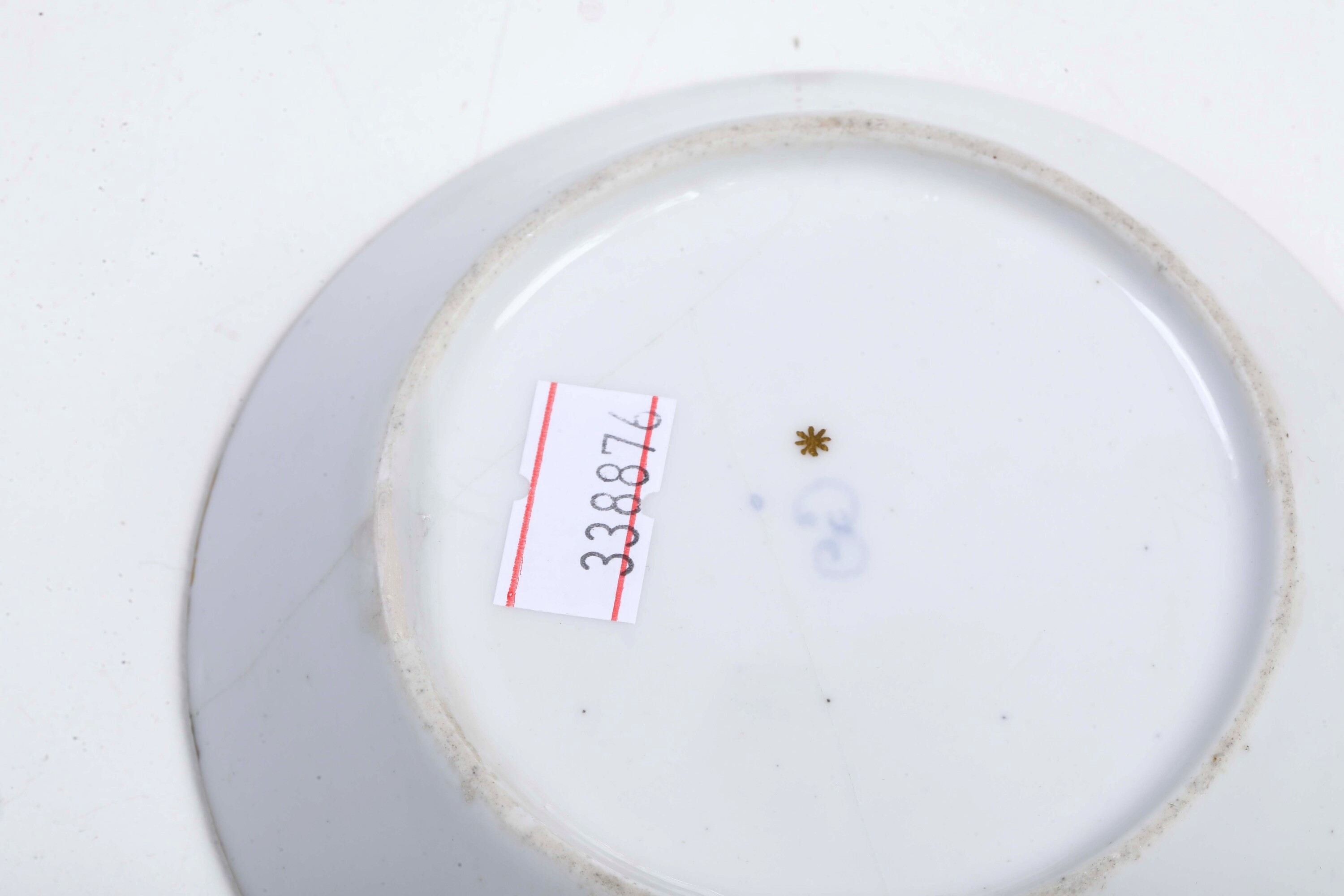 Manifattura Imperiale di San Pietroburgo, Tazza con coperchio e piattino