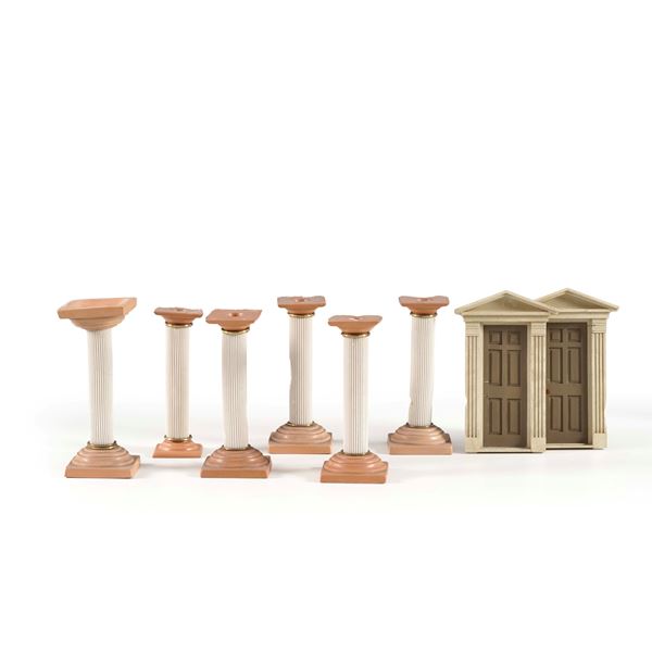 Coppia di porte in miniatura. XX secolo