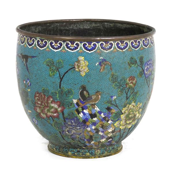 Cachepot in bronzo cloisonné. Cina, XIX/XX secolo