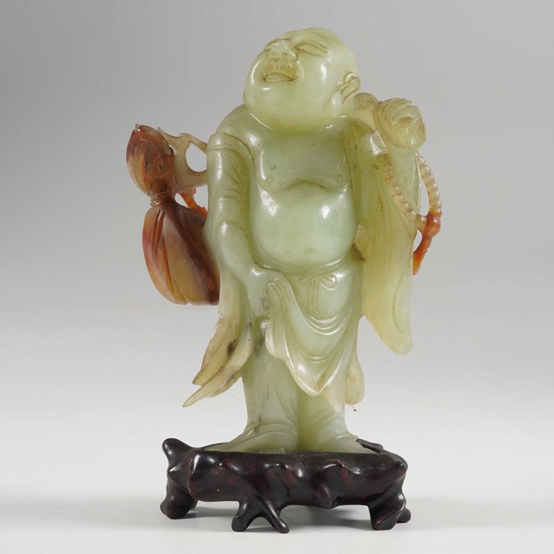 Piccolo Buddah in giada. Cina, fine XIX - inizi XX secolo  - Auction Antiques - Cambi Casa d'Aste
