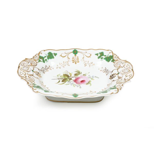 Alzata. Inghilterra, Manifattura Copeland, 1850-1880 circa.