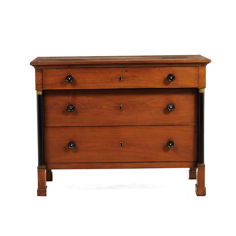 Comò Impero a tre cassetti. XIX secolo  - Asta Antiquariato - Cambi Casa d'Aste